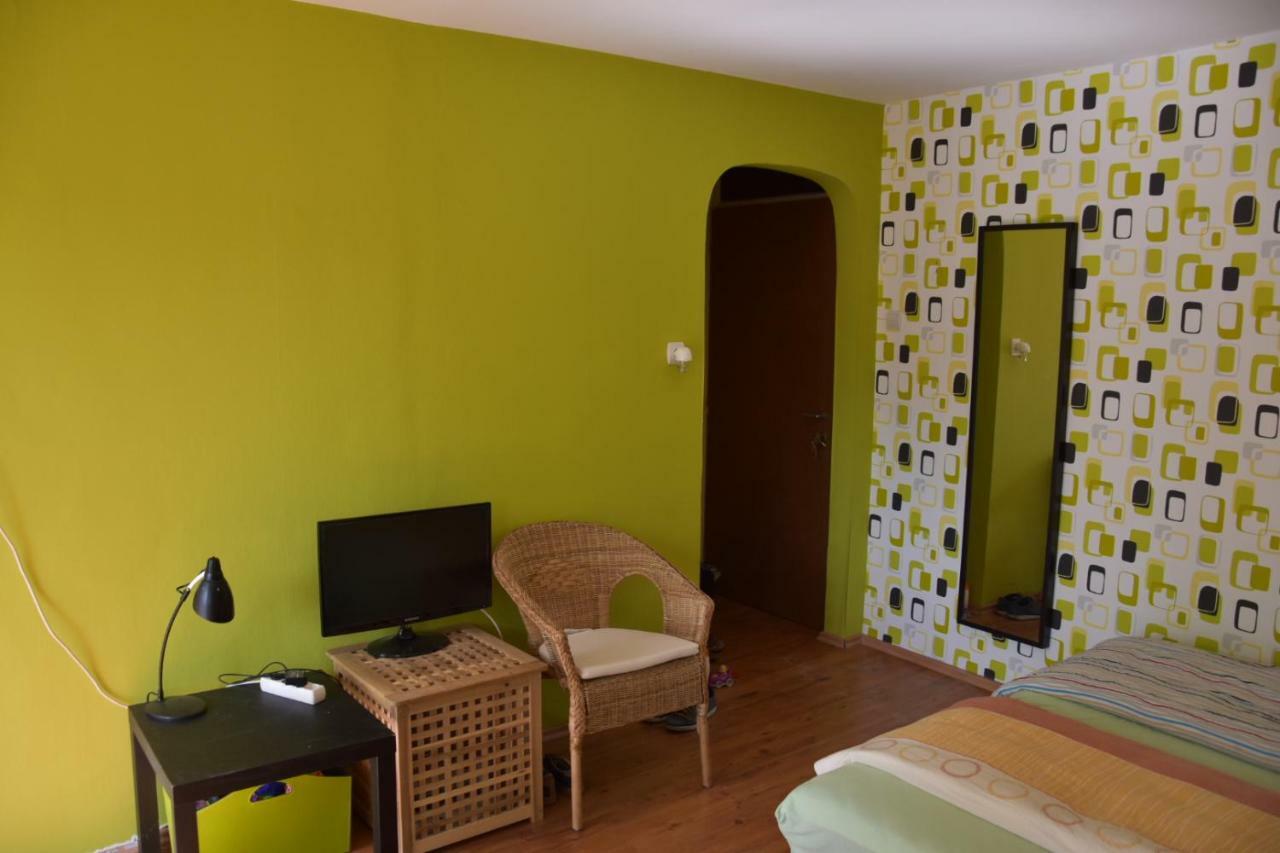 Lovely Apartment At Balatonfenyves Exterior foto